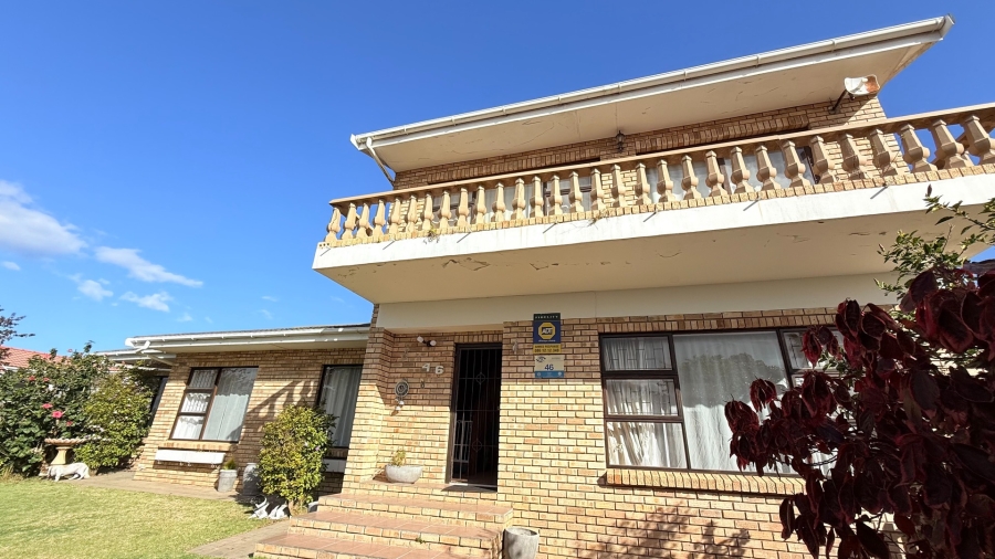 To Let 3 Bedroom Property for Rent in Heiderand Western Cape